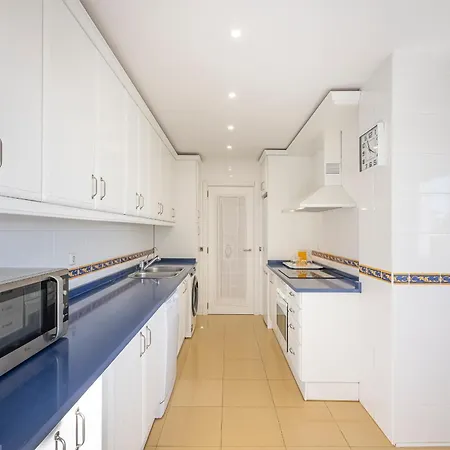 Increible Piso 4 Dorm, Terraza, Parking & Pool Apartment Marbella